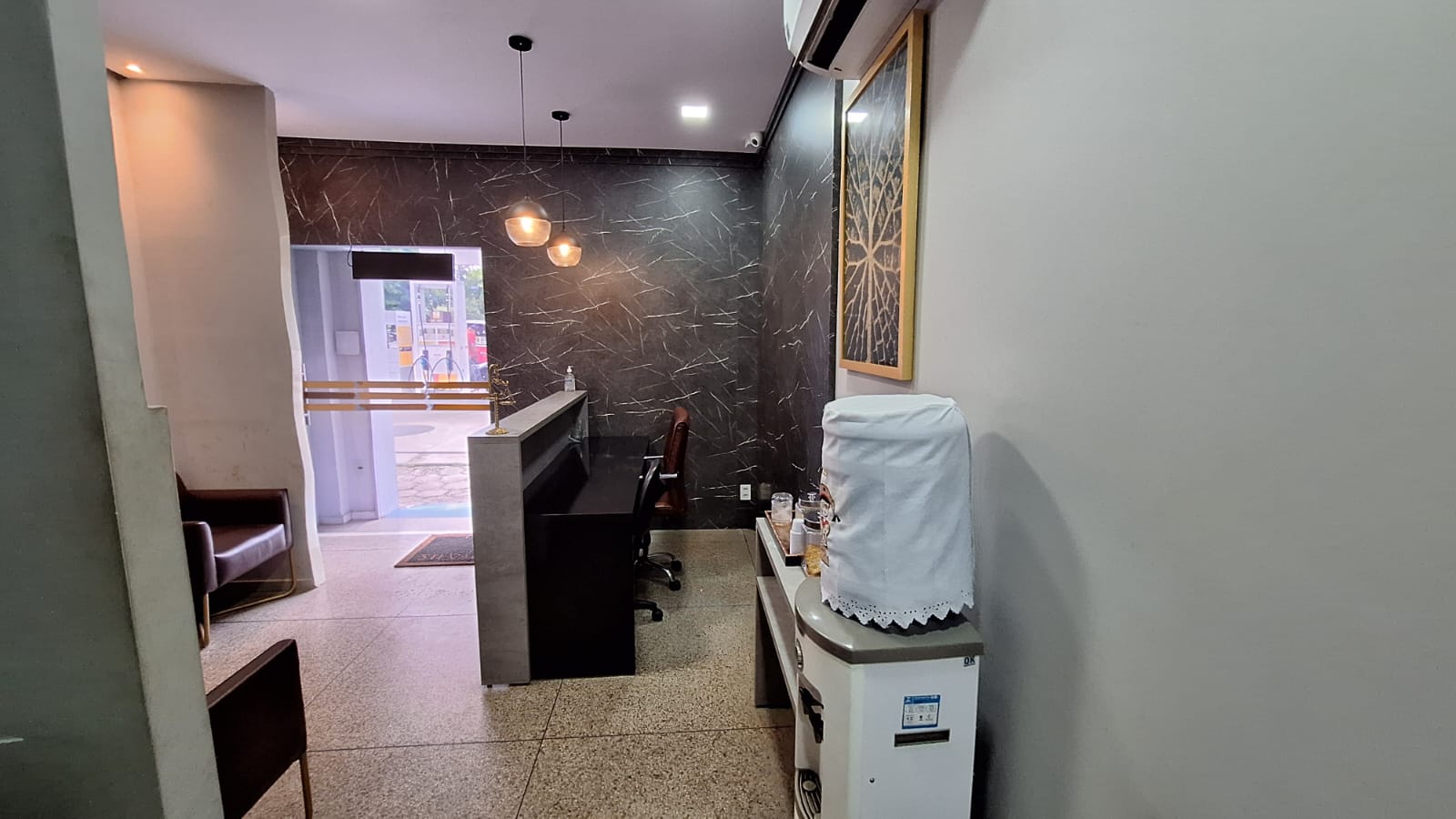 Corredor vendo recepção